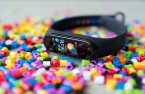 نمایشگر شیائومی می بند ۴