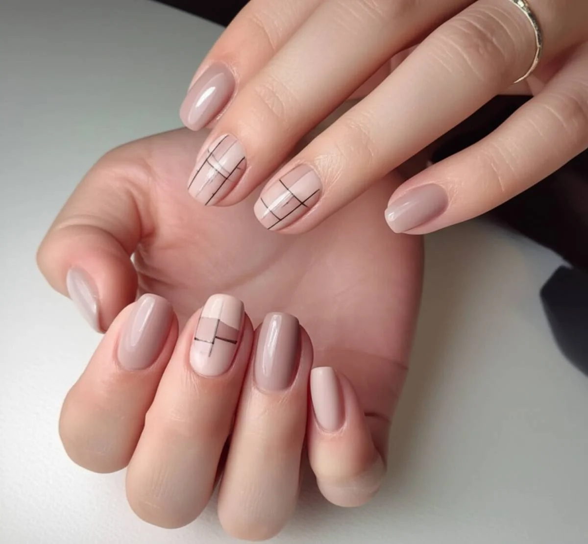 کاشت ناخن 175921864309