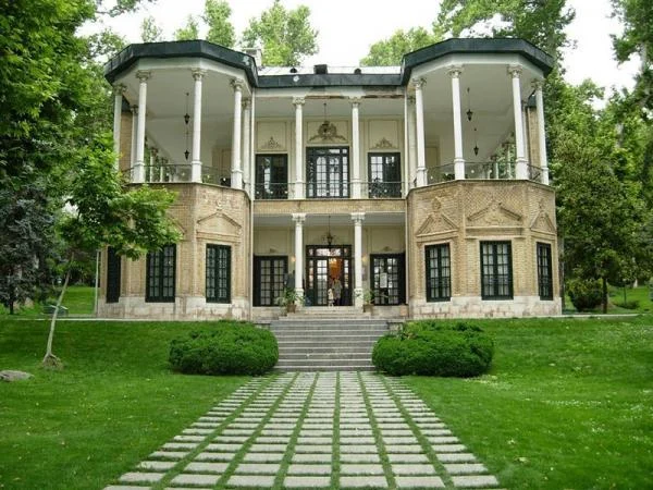 گردشگری و اقامتی
